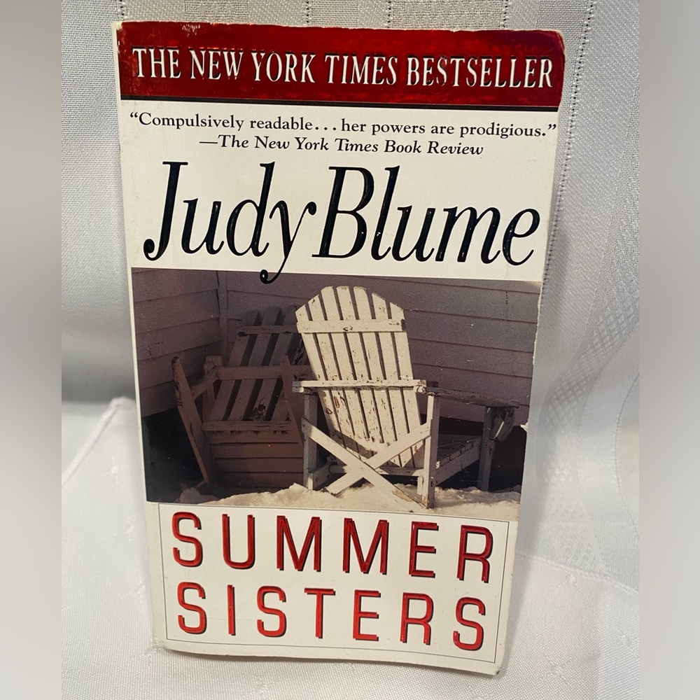 Judy Blume soft cover book novel, Summer Sisters.
